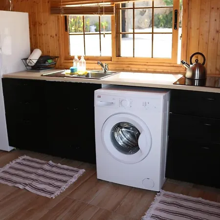 Half Wooden Rural Apartman