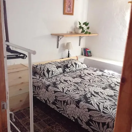 Half Wooden Rural Apartman